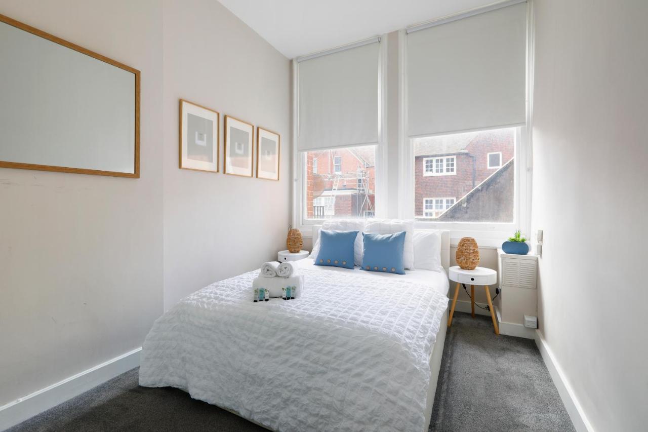 Great 2 Bedroom Apt By The Beach And Town Brighton Exteriör bild